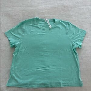 Lululemon Athletica Green Boxy Short Sleeve Tee